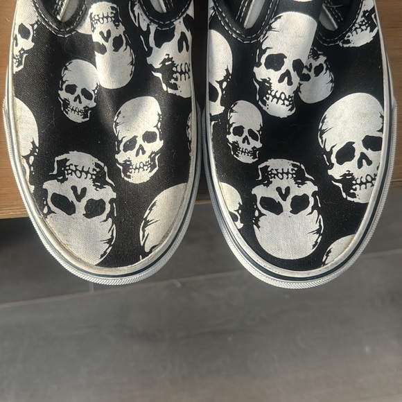 Vans skull 💀 slides - Picture 5 of 5